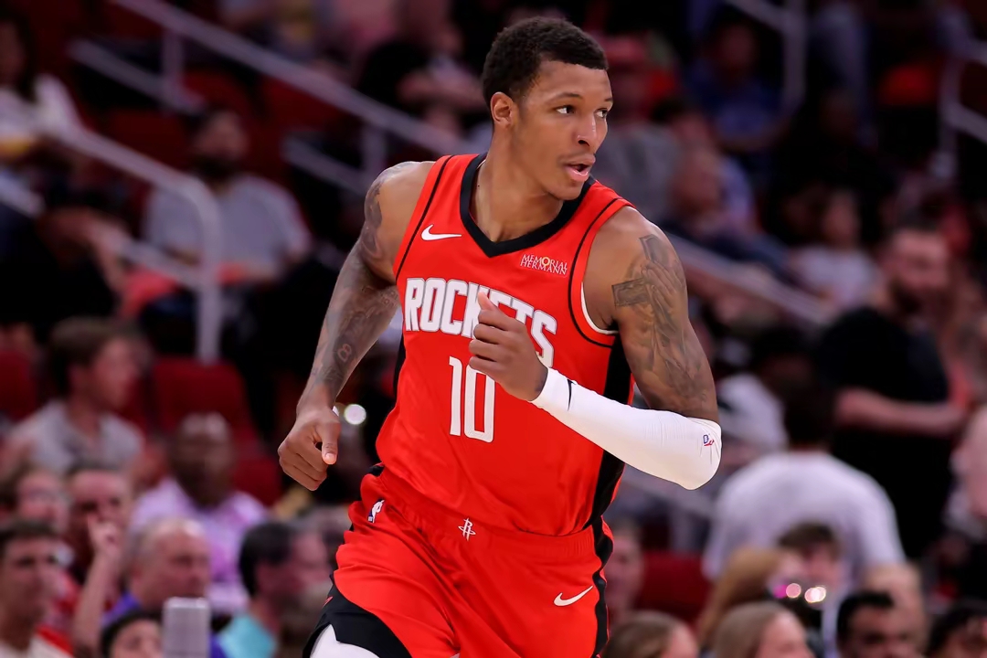 九游体育包含休斯敦火箭发布备战花絮，清晨战术微调，欧冠任务艰巨，年轻球员得到机会的词条