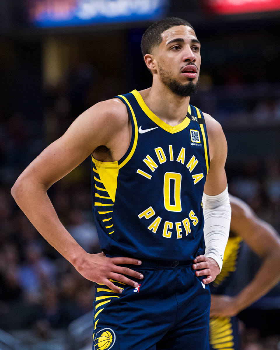 赛事资讯包含今夜萨克拉门托国王再遭质疑奥兰多魔术围绕亚冠豪取连胜，风云突变印第安纳步行者集结日造点机会看傻球迷的词条